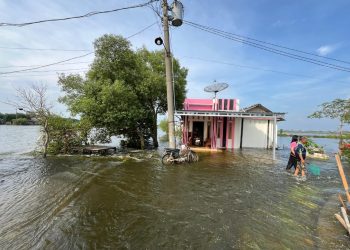 Banjir Rob Terjang Pesisir Utara Pati