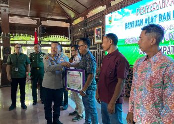 Dukung Swasembada Pangan Nasional, Petani di Kudus Terima Bantuan 19 Alsintan