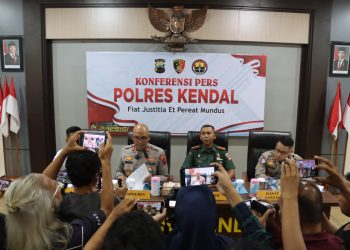 Ngaku Anggota Kostrad, Pria Serang Polisi dengan Sajam di Kendal