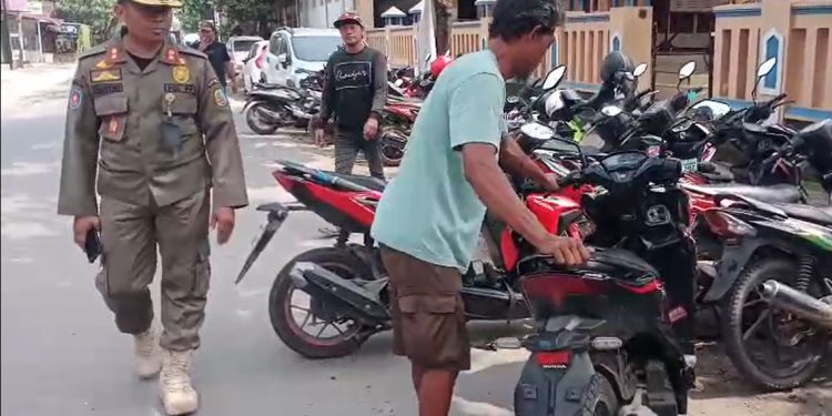 Dikeluhkan Jemaah Masjid, Parkir Liar di RSUD Kayen Pati Ditertibkan