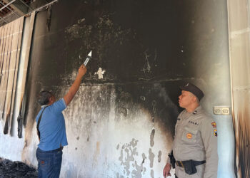 Ngeri, Orang Gangguan Jiwa Nekat Bakar Balai Desa dan Dua Mobil di Pati