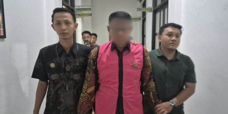 Kades Cangkring Jadi Tersangka Kasus Korupsi APBDes, Negara Rugi Hampir Rp400 Juta