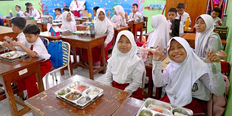 Duh, Anggaran MBG 2025 Dipangkas Jadi Rp121 Triliun, Ini Alasannya