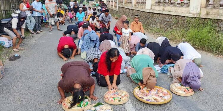 Tambang Ilegal Dekat Bendung Logung Ditutup, Warga Tanjungrejo Sujud Syukur
