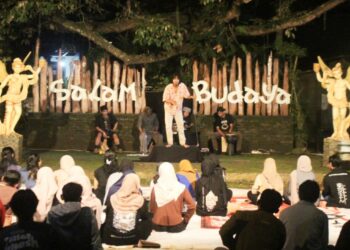 Sukses Gelar Bedah Buku Jabrik, Kumpulan Cerpen yang Memotret Realita