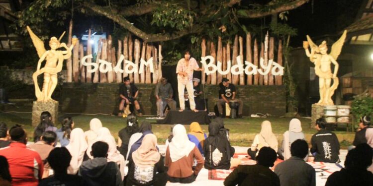 Sukses Gelar Bedah Buku Jabrik, Kumpulan Cerpen yang Memotret Realita