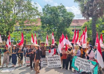 Tak Ditemui Kapolresta, Pendemo Tolak Tambang: Ini Sangat Mengecewakan