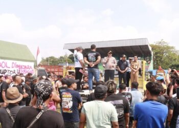 Demo UU ODOL, Ratusan Sopir truk di Blora Bawa 6 Tuntutan dari Mafia BBM hingga Pungli