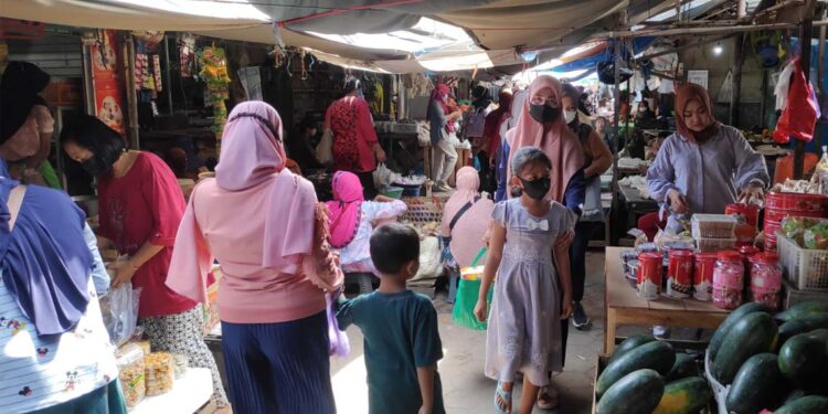 Pedagang Sambut Positif Rencana Revitalisasi Pasar Kota Rembang