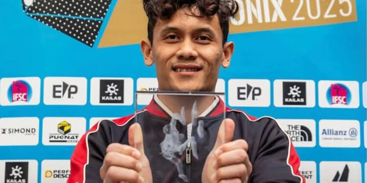 Veddriq Leonardo Sabet Penghargaan The World Games Athlete of The Year 2024