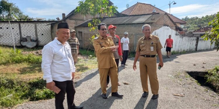 Pemkab Rembang Kebut Perbaikan Jalan Rusak