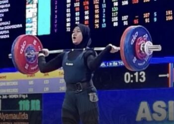 Lifter Wanita Indonesia Borong 3 Emas Kejuaraan Angkat Besi Remaja di Kazakhstan