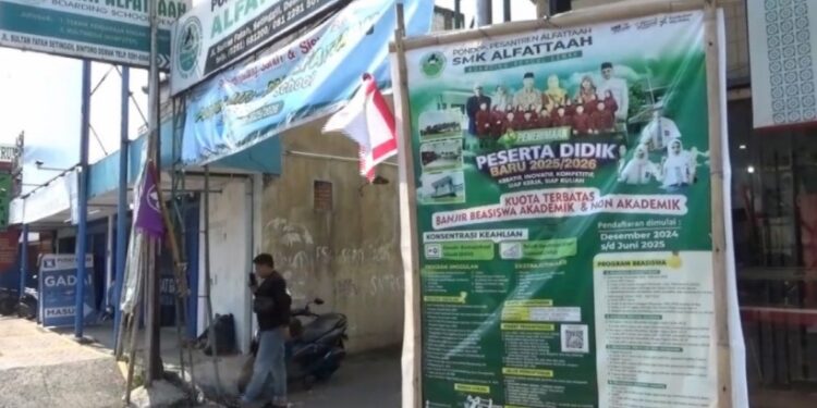 Pencurian Sepeda Motor di Ponpes di Demak Terekam CCTV, Pelaku Diduga Paham Lokasi