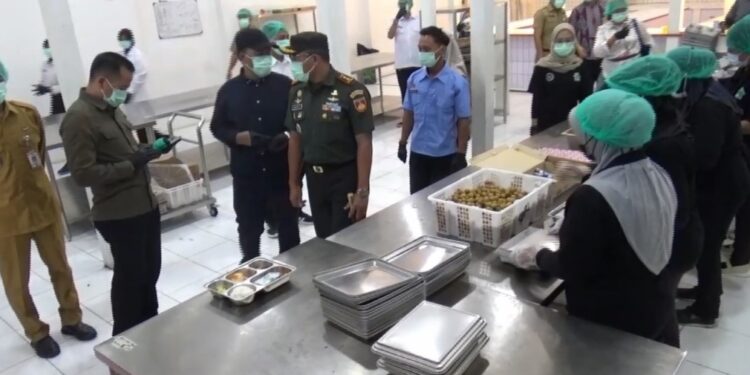 Stafsus Presiden Cek MBG di Demak, Siswa Ungkap Tak Pernah Terima Makanan Basi