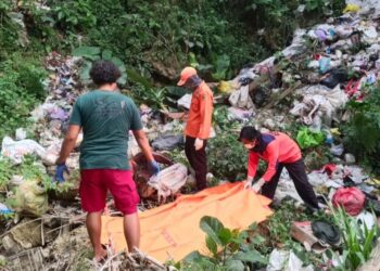 Mayat Pria Telanjang Ditemukan di Jurang Kayen, Diduga Korban Pembunuhan