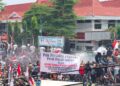 Demo 13 Agustus di Pati Ricuh, Massa Ditembak Gas Air Mata