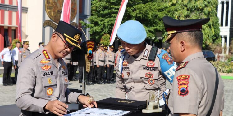 AKBP Petrus Parningotan Gantikan Kombes Pol Dandy Ario jadi Wakapolresta Pati