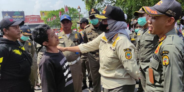 Usai Ricuh Penyitaan Donasi Demo PBB-P2, Plt Kasatpol PP Pati Sriyatun Diganti