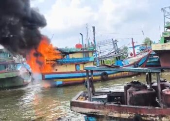 Satu Kapal di Juwana Terbakar, Kerugian Ditaksir Puluhan Juta Rupiah
