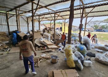 Gandeng Pabrik Sepatu, PT PPU Berdayakan Warga Batangan Pati untuk Olah Limbah