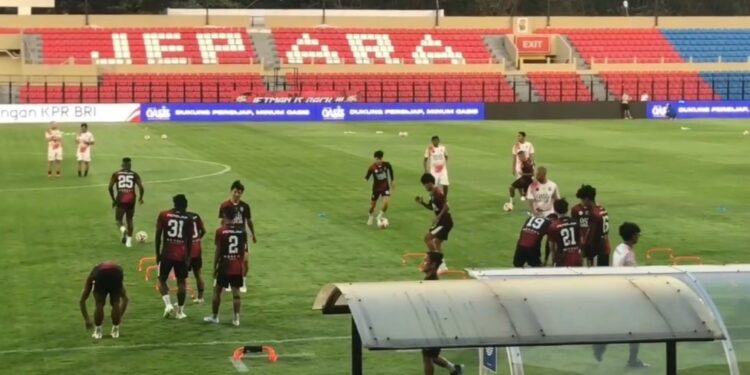 Tampil di Kandang, Persijap Targetkan Poin Penuh saat Hadapi Persib Bandung