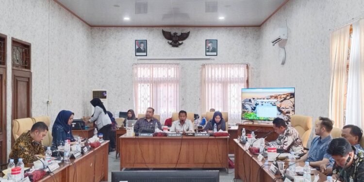 Bisakah Anggota DPRD Pati Kompak Makzulkan Sudewo? Ini Jawaban Bandang