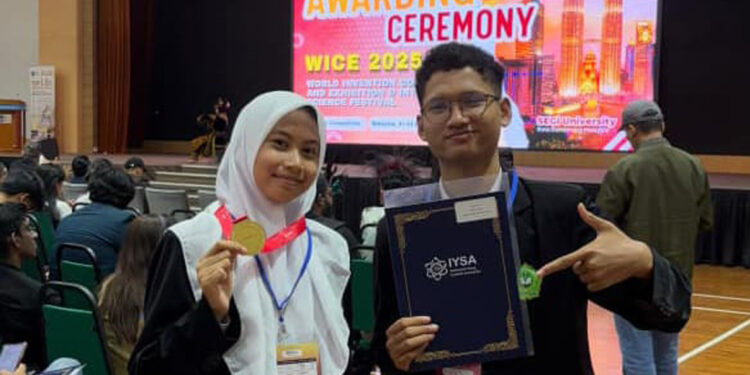 Siswa MAN 2 Pati Raih Medali Emas WICE 2025 di Malaysia