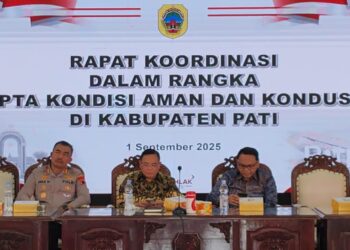 Warga Pati Demo di KPK, Bupati Sudewo Malah Hindari Wartawan