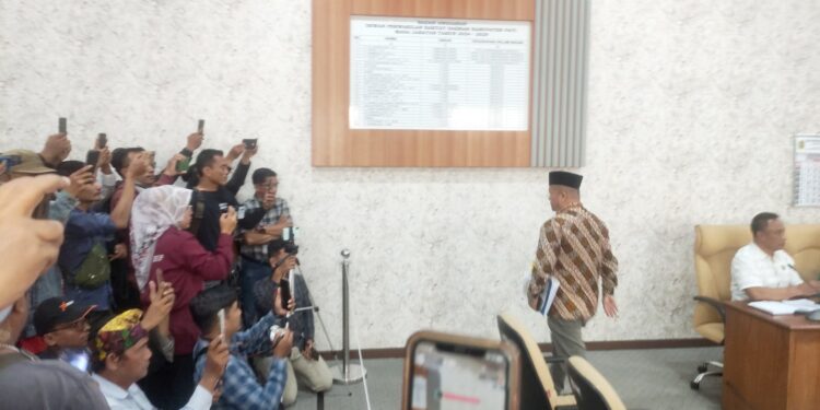 Ketua Dewas RSUD Soewondo WO dari Rapat Pansus, Anggota Pansus Murka