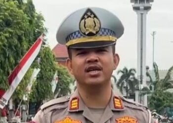 Viral Warga Foto di Tengah Jalan, Polres Kudus: Bisa Dipenjara 2 Bulan