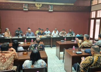 Gubernur Jateng Dicurhati Pengusaha Rokok Soal Kenaikan Cukai yang Mencekik