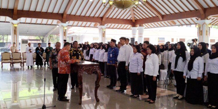 Bupati Pati Sudewo Lantik 1047 PPPK dan 2 ASN, Mayoritas Guru