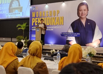 Wakil Ketua MPR RI Terjun Langsung Tingkatkan Skill Seratusan Guru di Demak