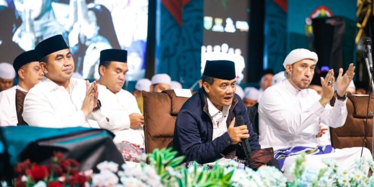 Gubernur Luthfi Luncurkan Program Beasiswa Santri dan Pengasuh Pesantren