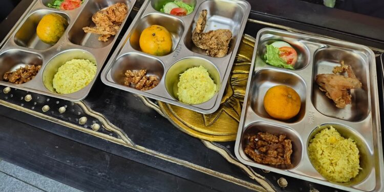 Nasi Berair dan Bau Tak Sedap, SMPN 5 Rembang Kembalikan MBG