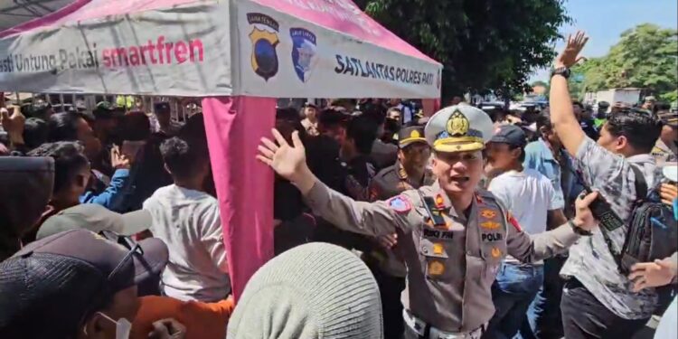 Rapat Pansus yang Hadirkan Bupati Sudewo Sempat Ricuh, Koordinator MPB Dipukuli