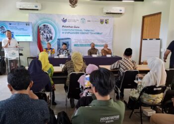 Lestari Moerdijat Latih Guru di Kudus Gunakan Computational Thinking untuk Pembelajaran