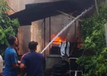 Kebakaran Hebat Landa Satu Rumah di Kajen Pati, Kerugian Capai Rp250 Juta