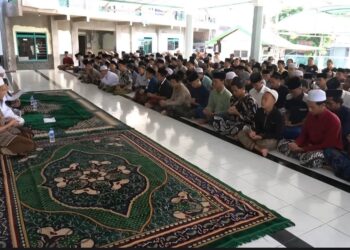 Ratusan Santri PP Al Qaumaniyyah Kudus Doakan Korban Ambruknya Musala PP Al Khoziny