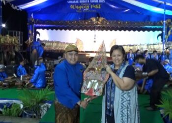 NasDem Demak Doakan Ketentraman Bangsa Lewat Pagelaran Wayang Kulit