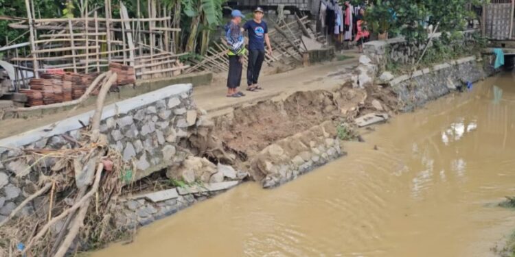 Tanggul Sungai Jebol Sepanjang 35 Meter, Warga Ketitangwetan Pati Waswas