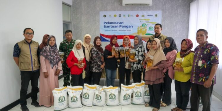 116.559 Warga Pati Terima Bantuan Beras 20 Kg dan 4 Liter Migor