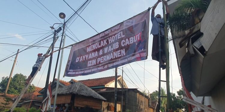 Warga Puncel Pati Kembali Demo Tuntut Hotel D’Ayanna Ditutup