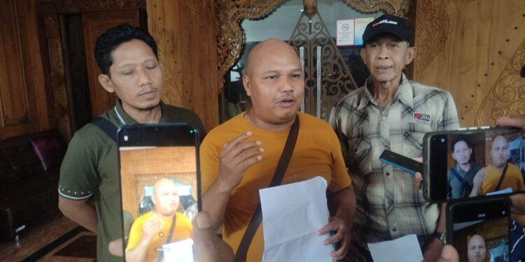 Yayak Gundul Datangi DPRD Pati, Pertanyakan Pajak Karaoke Tak Ditarik Sejak 2014