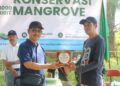 MAN 2 Pati Peringati Harlah ke-30 dengan Tanam Ribuan Mangrove di Tunggulsari