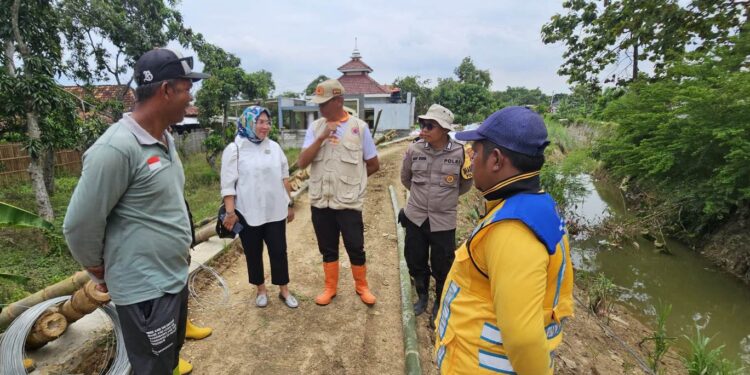 Sri Wulan Minta Pemerintah Segera Bangun Tanggul Permanen di Ketitangwetan Pati