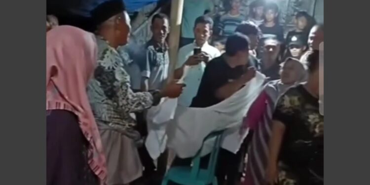 Teror Pocong Diduga Pesugihan Gegerkan Desa Mojo Pati