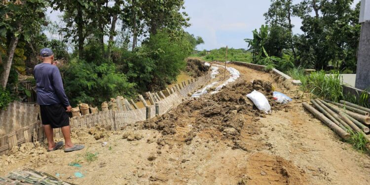 Baru Selesai Diperbaiki, Tanggul Sungai di Ketitangwetan Pati Rusak Lagi