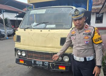 Warga Kudus Luka Parah Setelah Diseruduk Truk di Margorejo Pati