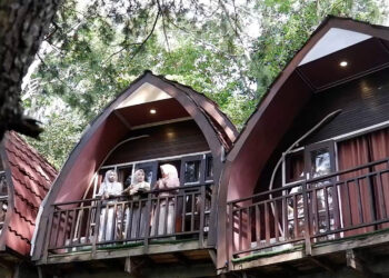 Menikmati Staycation di Rumah Pohon Pijar Park Kudus yang Estetik